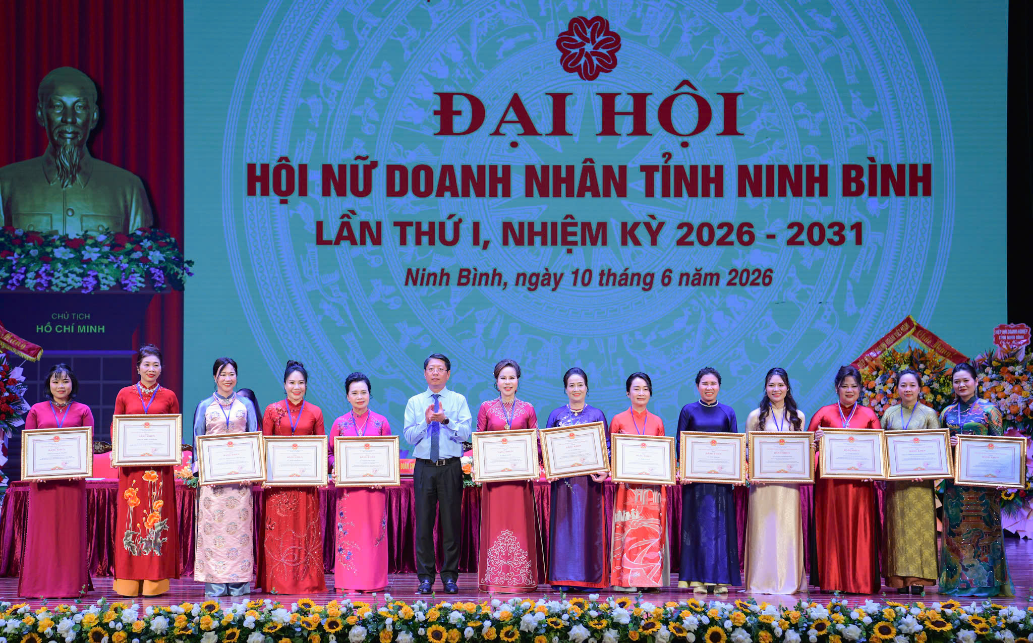 DƯỢC PHẨM PQA VINH DỰ ĐỒNG HÀNH CÙNG ĐẠI HỘI NỮ DOANH NHÂN TỈNH NINH BÌNH